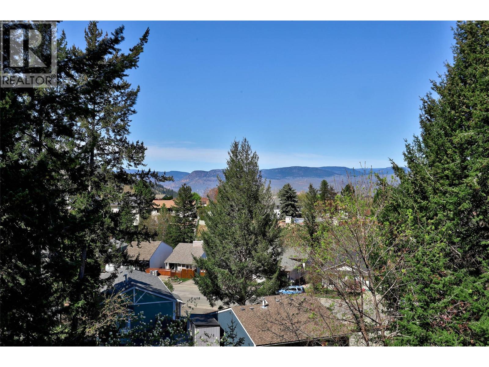 #15 481 Monarch Court - 24