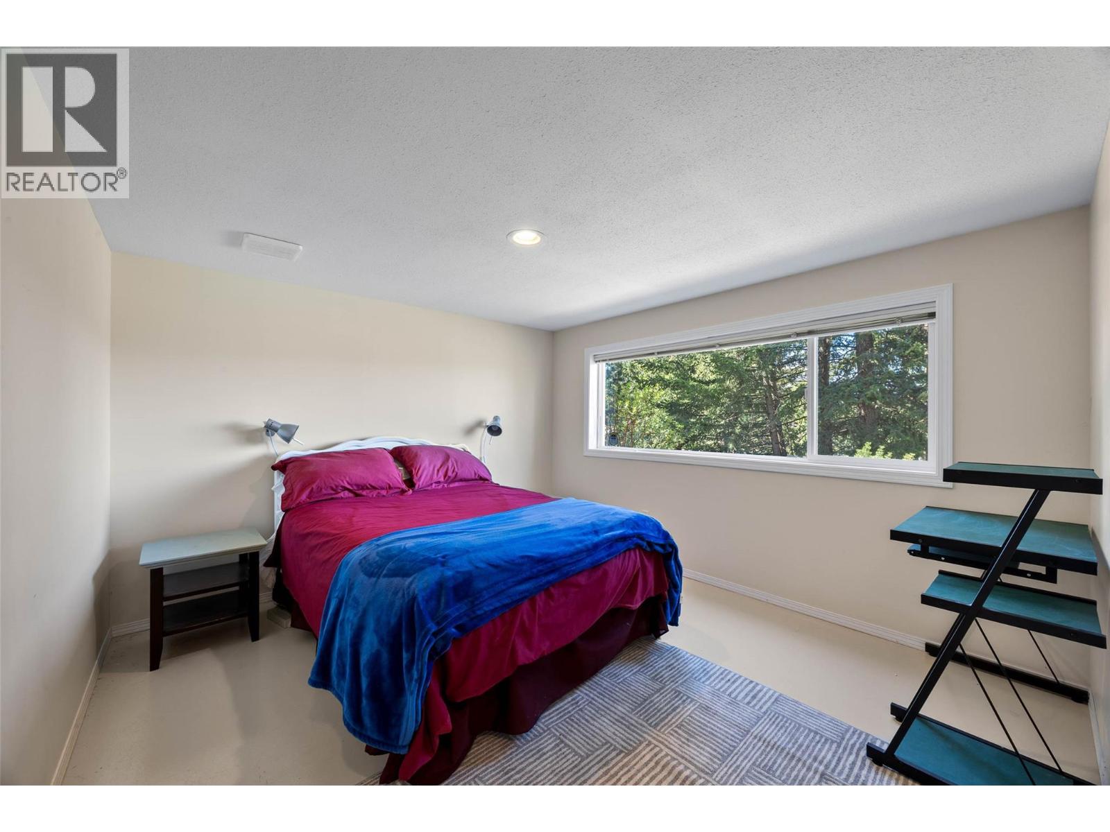 #15 481 Monarch Court - 26