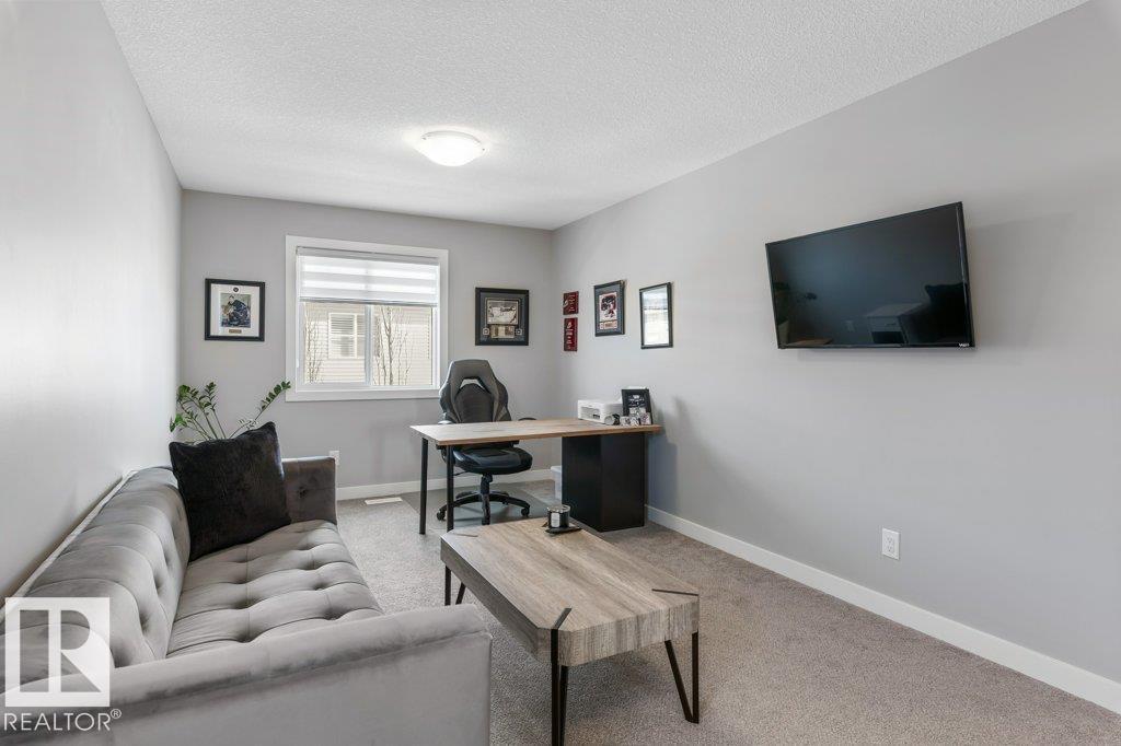 20008 18 AV NW, Edmonton