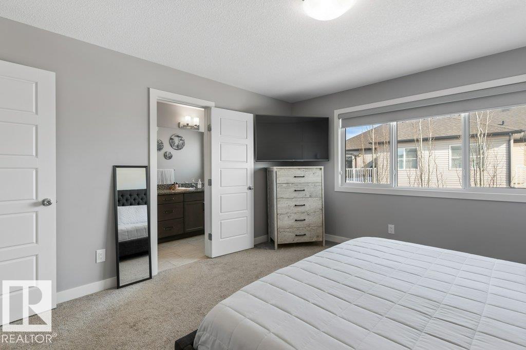 20008 18 AV NW, Edmonton