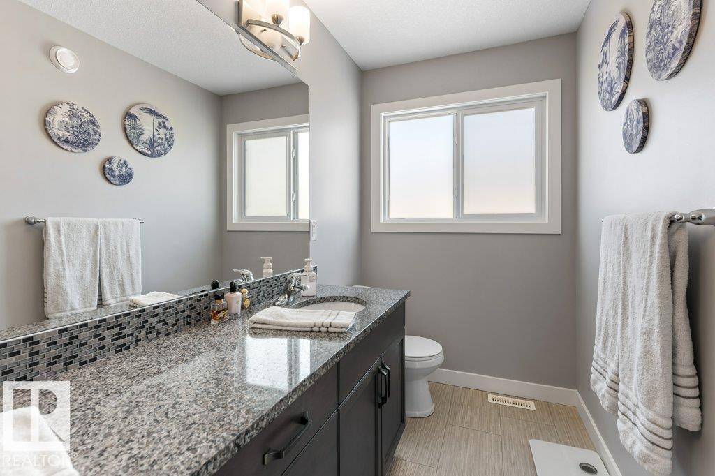 20008 18 AV NW, Edmonton