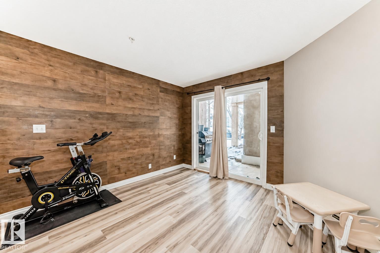#102 16221 95 ST NW - 12