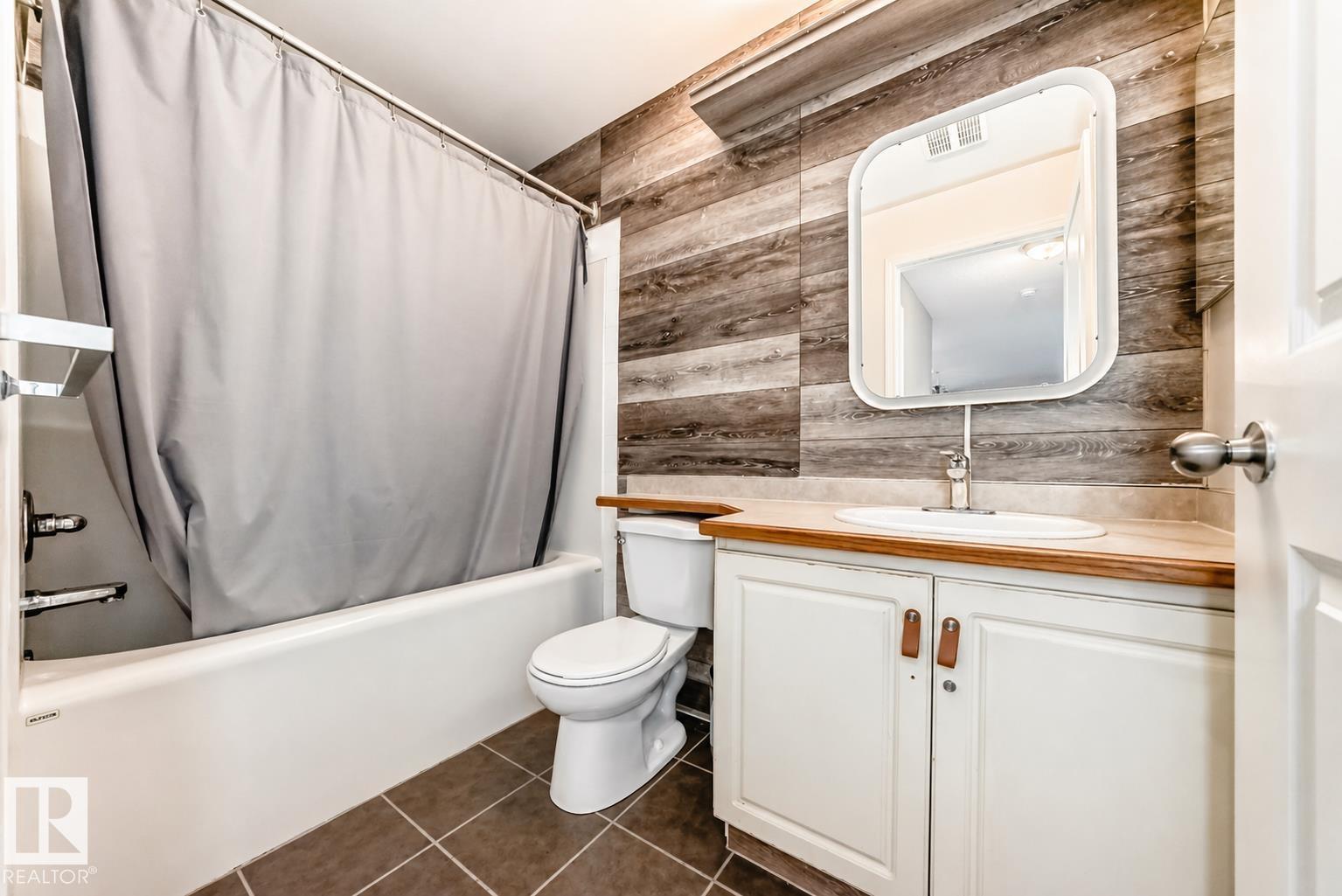 #102 16221 95 ST NW, Edmonton