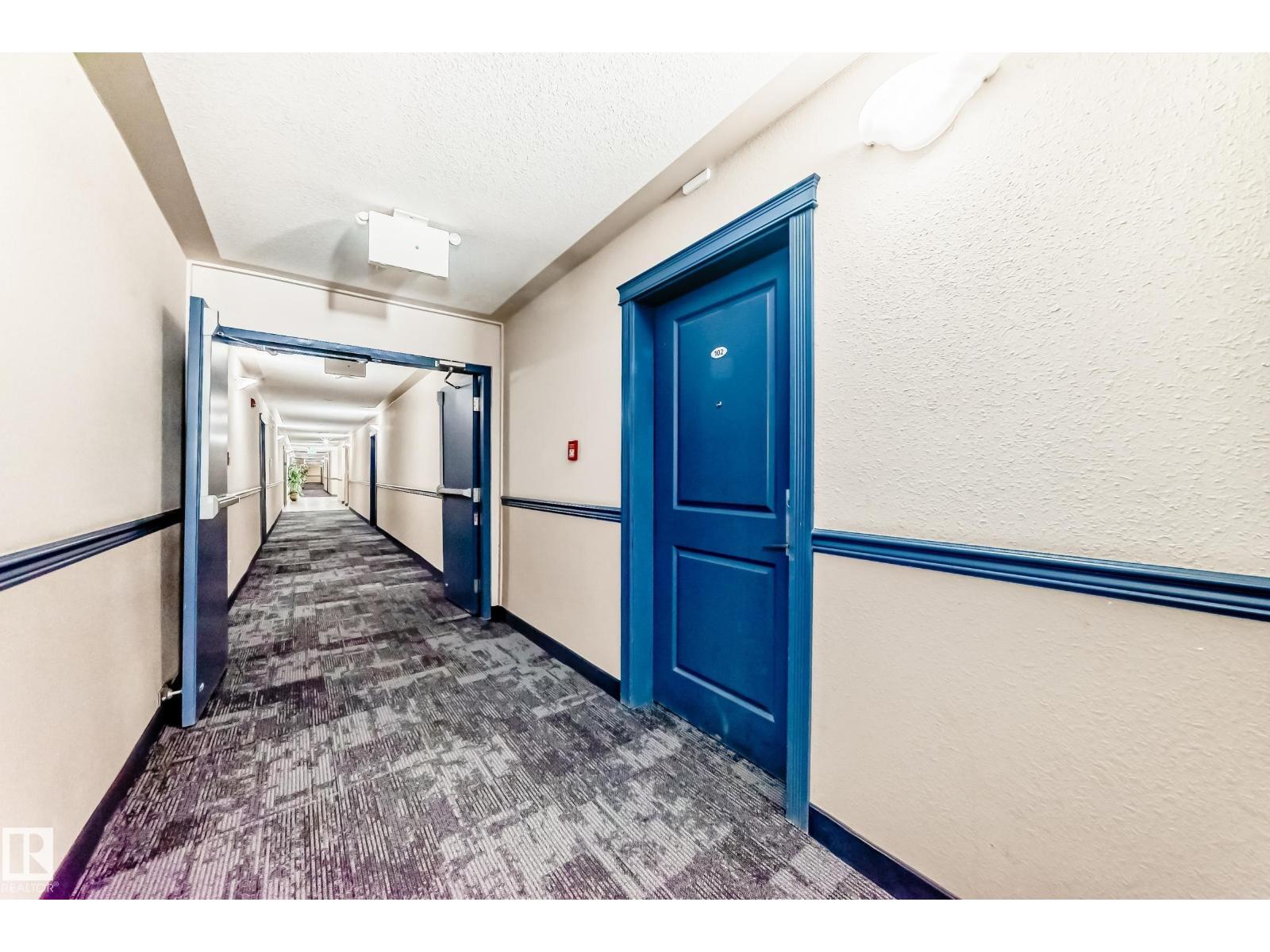 #102 16221 95 ST NW, Edmonton