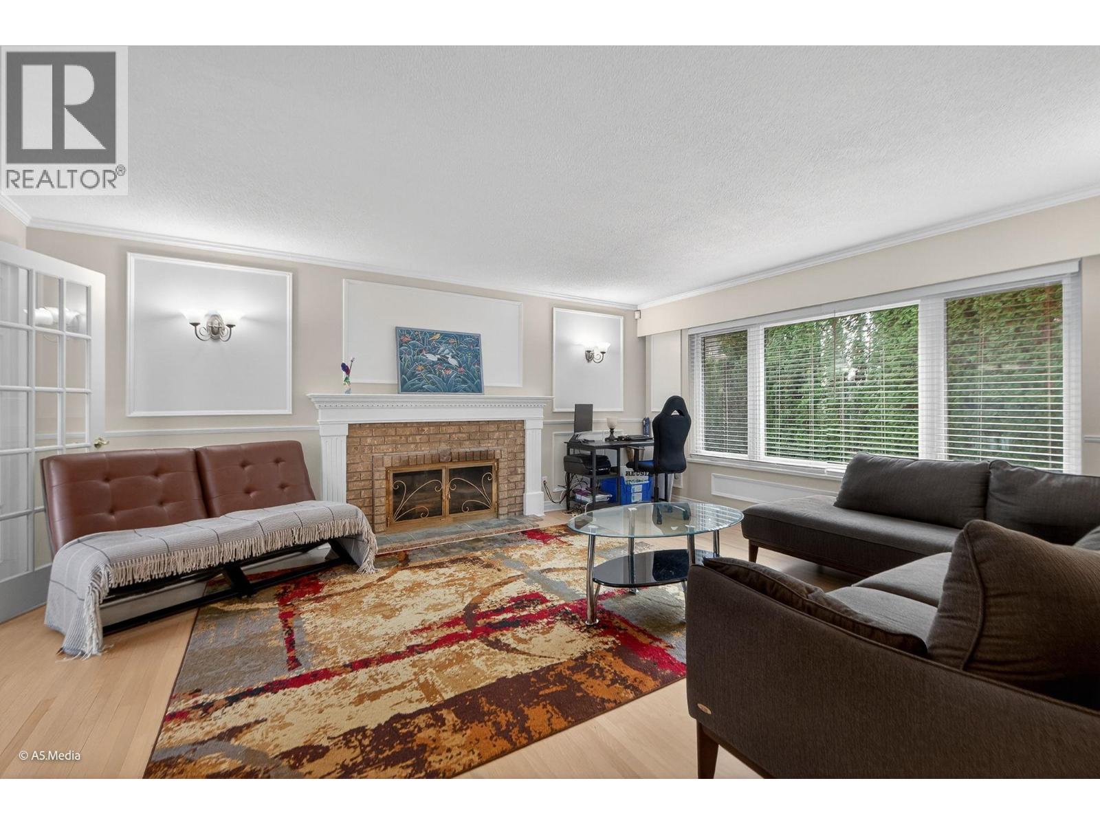 House in Maple Ridge - Image 9