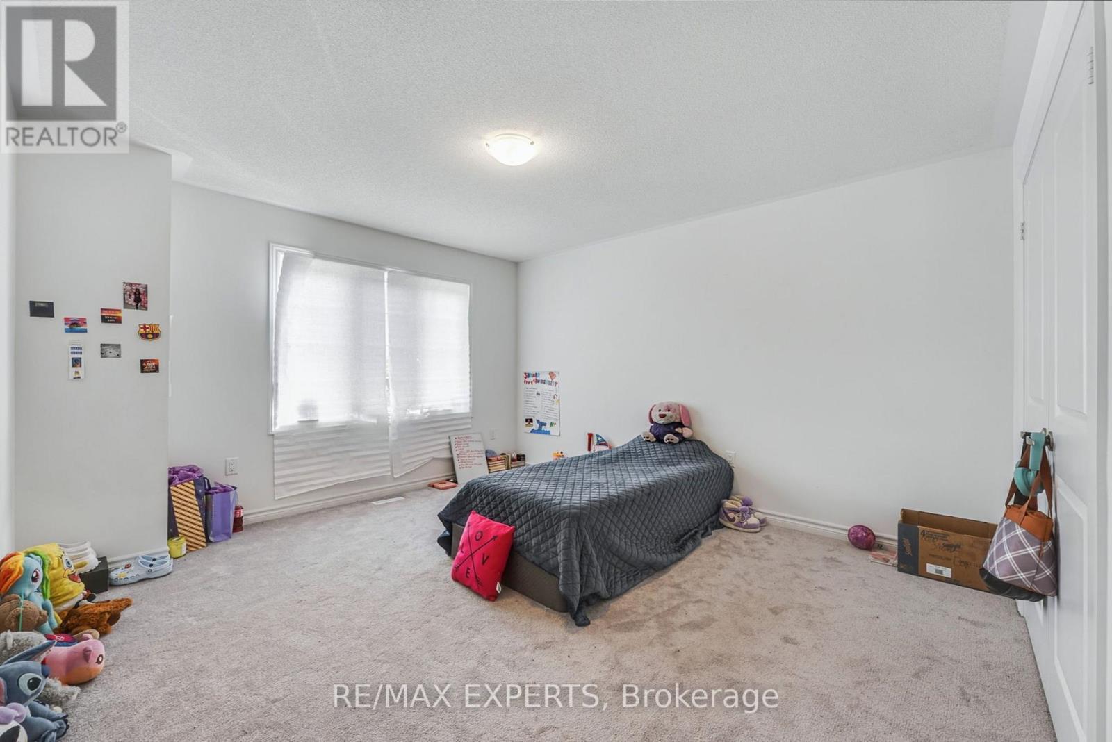 360 RUSSELL STREET - 29