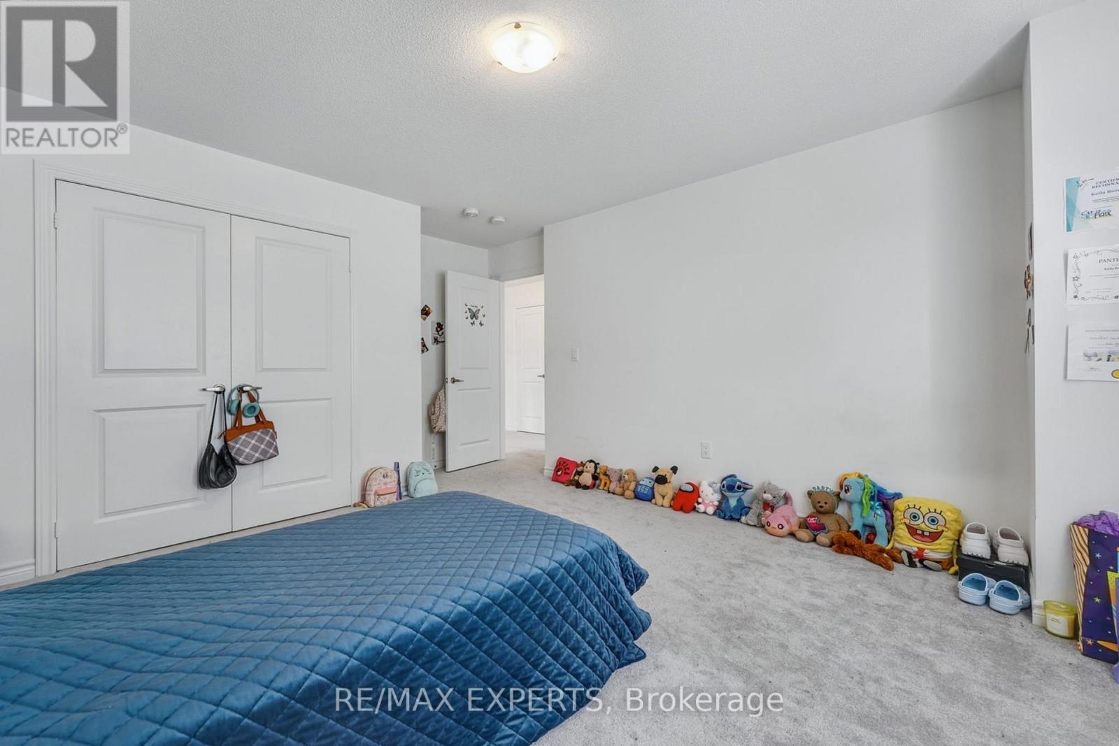 360 RUSSELL STREET - 30