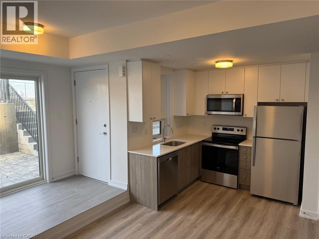 25 PALACE Street Unit# P24, Kitchener, Ontario, N2E3M6 — Photo 3