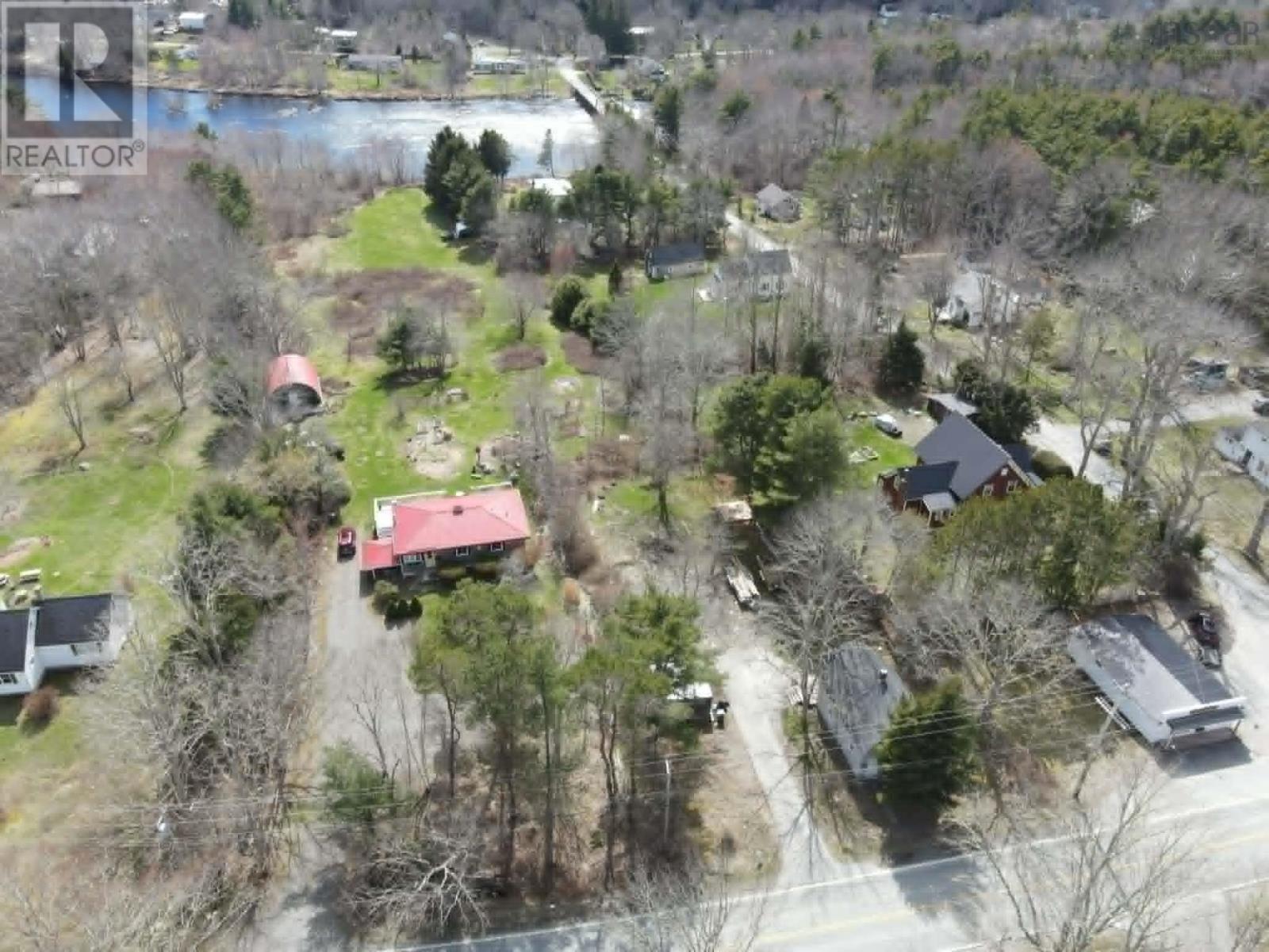 Property 28 of 31 of 492 Highway 8