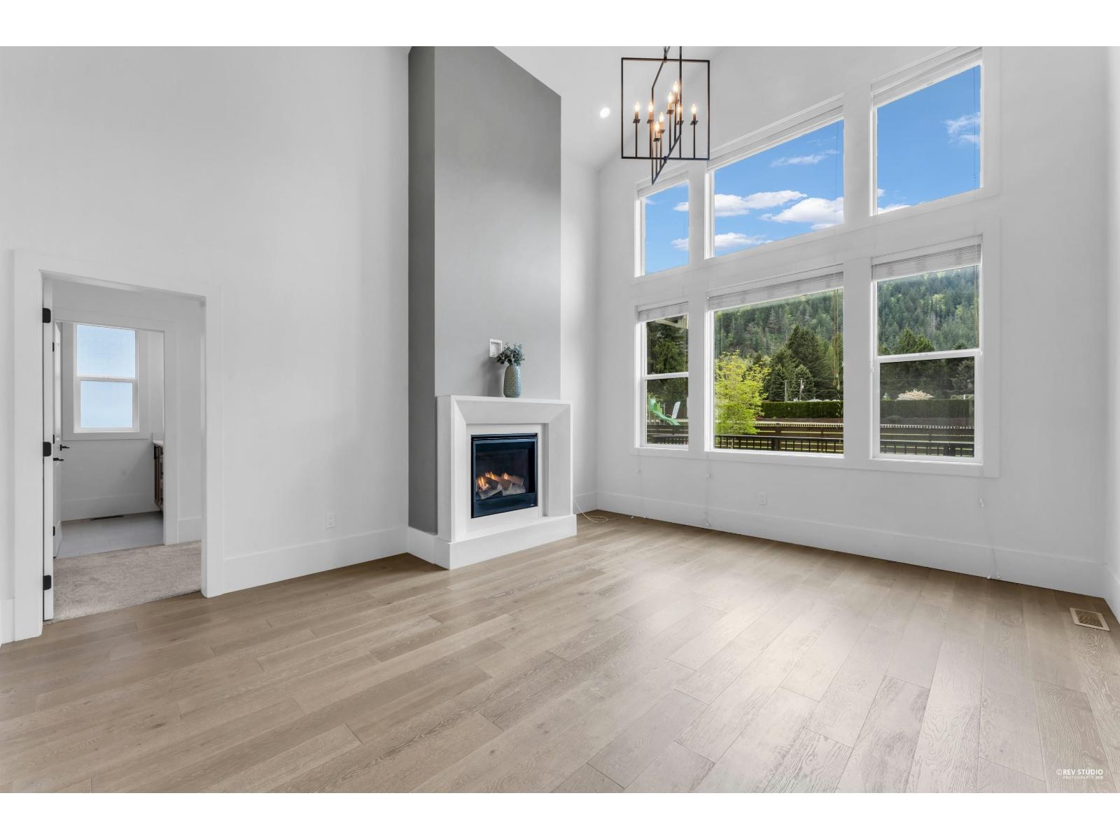 52 1885 COLUMBIA VALLEY ROAD, Cultus Lake South, Lindell Beach
