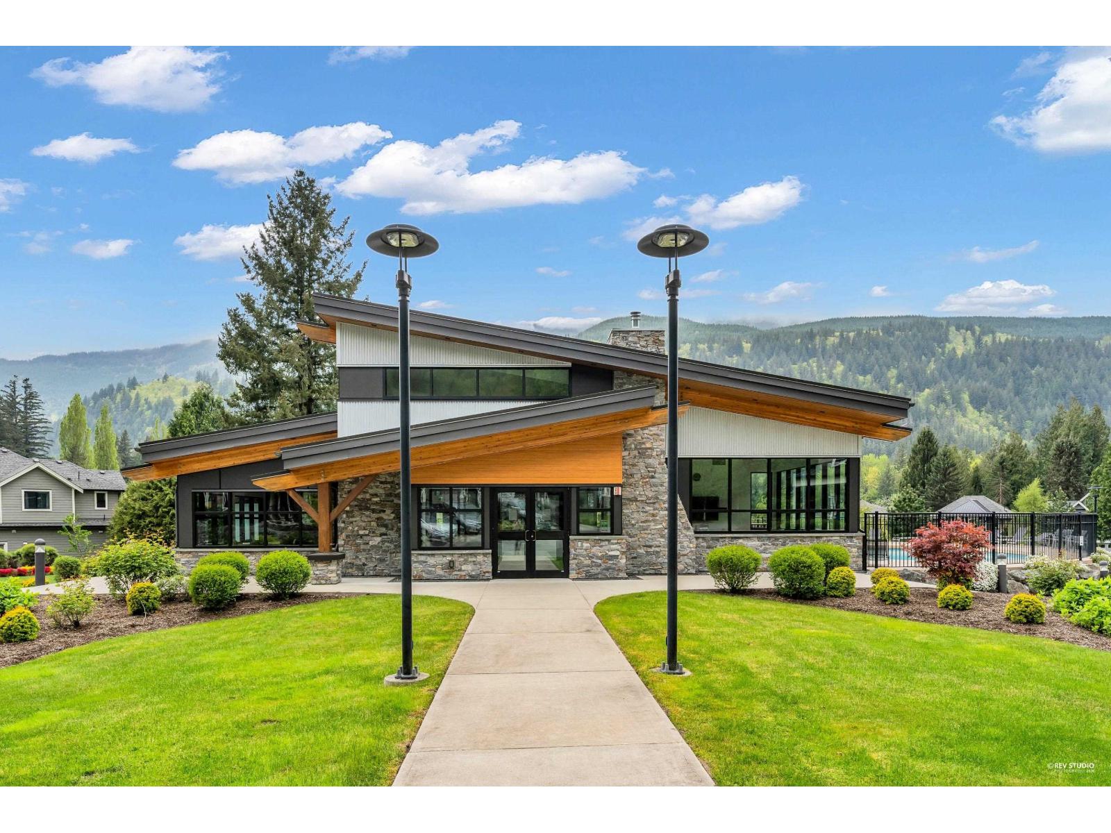 52 1885 COLUMBIA VALLEY ROAD, Cultus Lake South, Lindell Beach