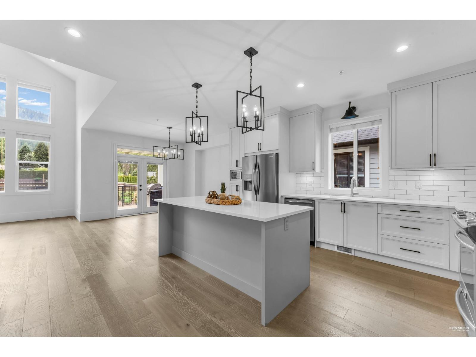 52 1885 COLUMBIA VALLEY ROAD, Cultus Lake South, Lindell Beach