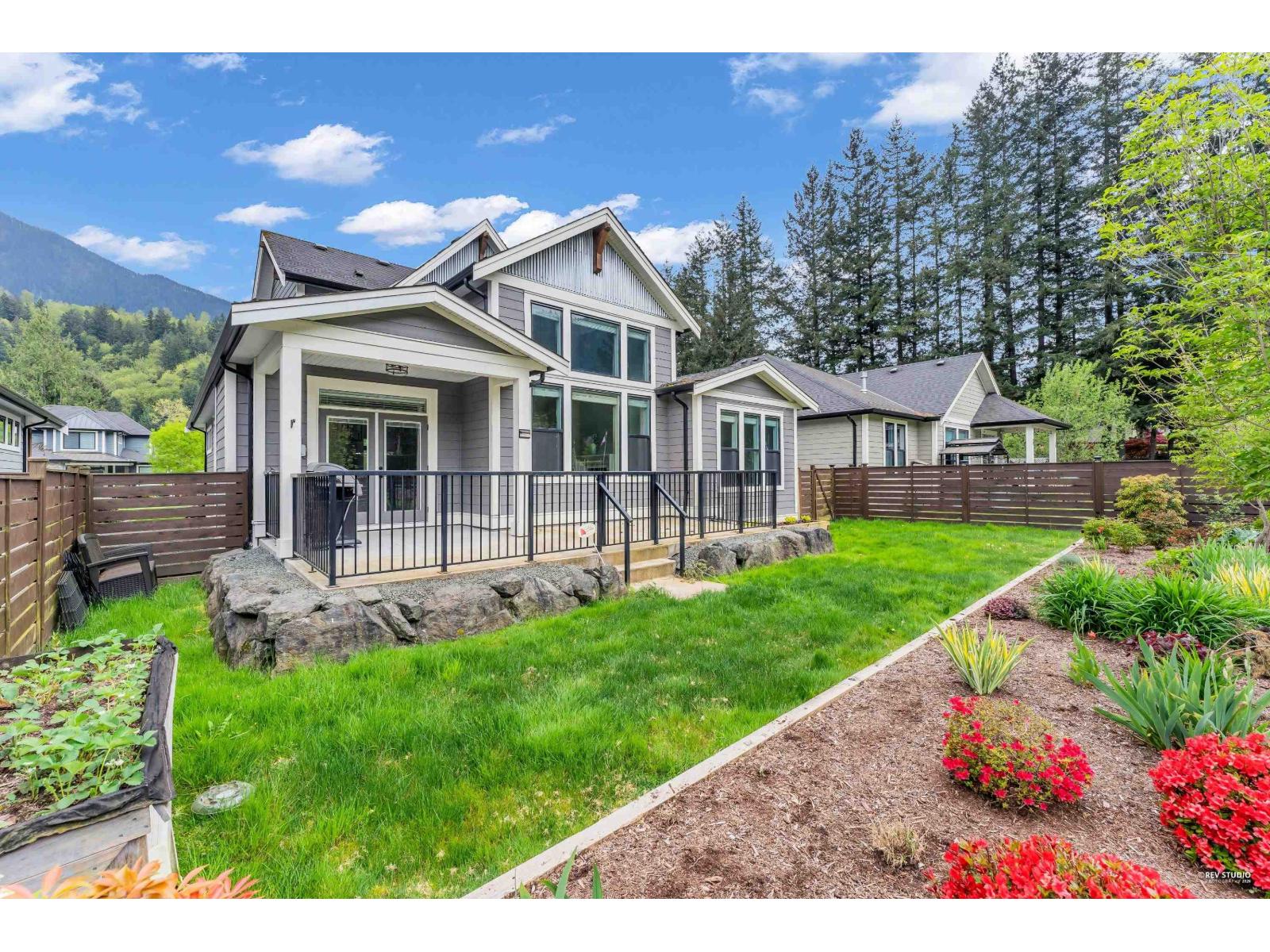 52 1885 COLUMBIA VALLEY ROAD, Cultus Lake South, Lindell Beach