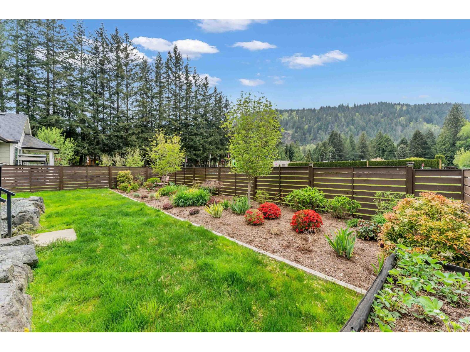 52 1885 COLUMBIA VALLEY ROAD, Cultus Lake South, Lindell Beach