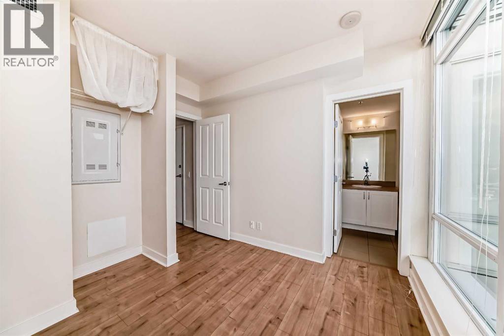 #513 30 Brentwood Common NW - 20