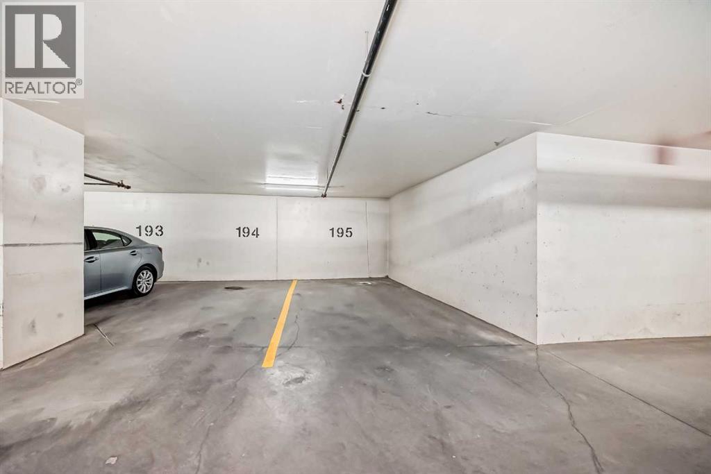 #513 30 Brentwood Common NW - 26