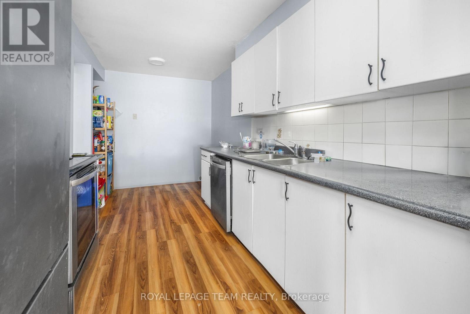 #E 10 MILLRISE LANE - 9