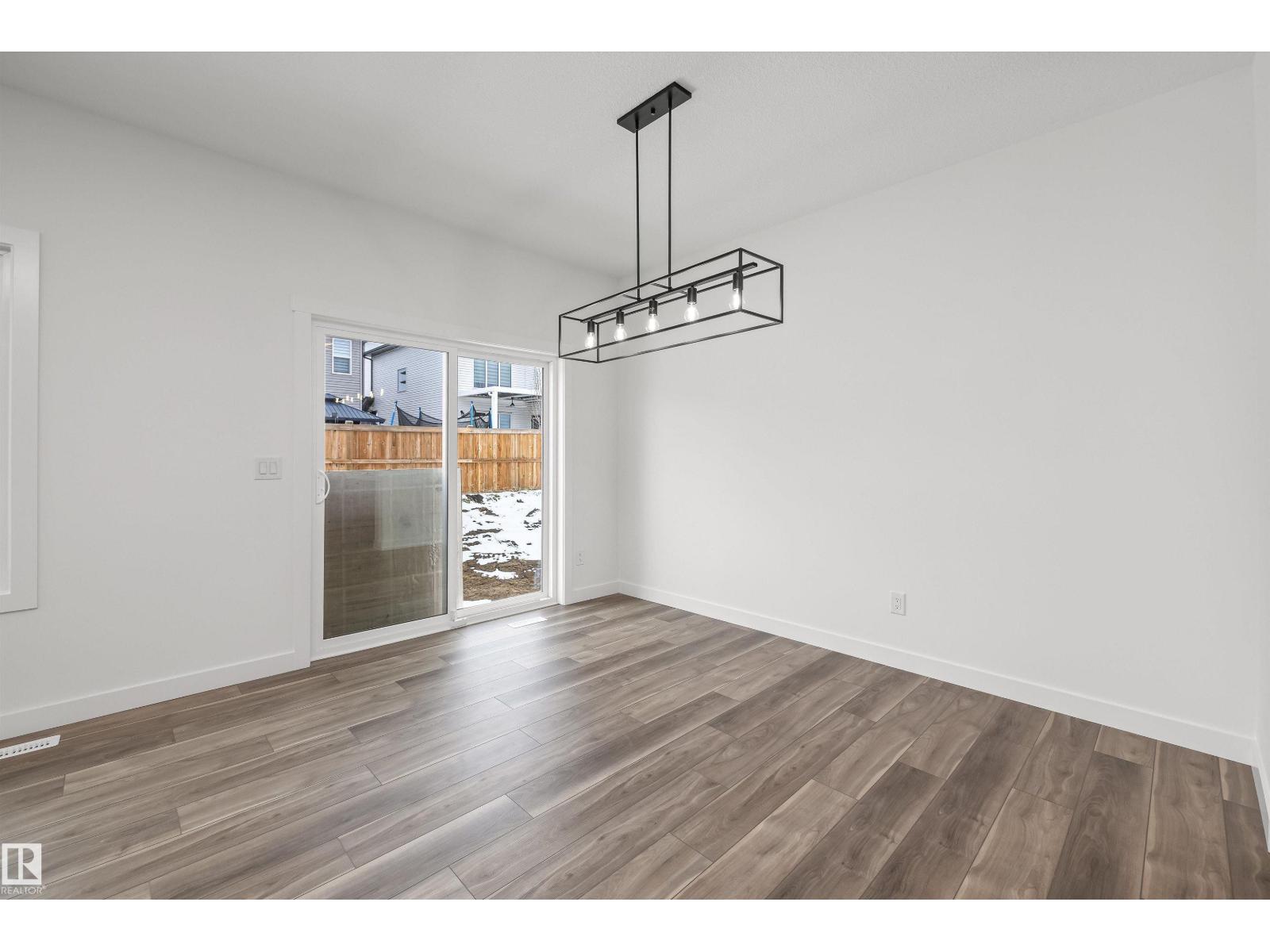 141 Ficus WY — photo 15
