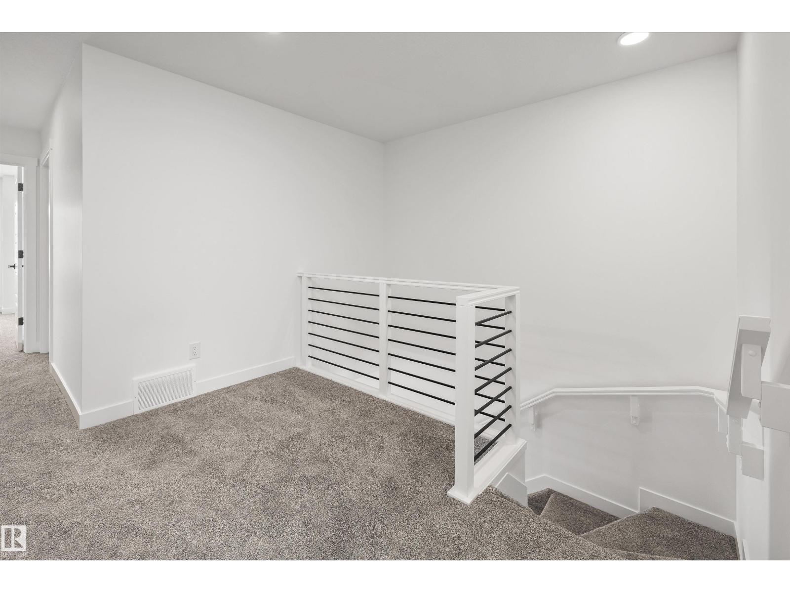 141 Ficus WY — photo 22