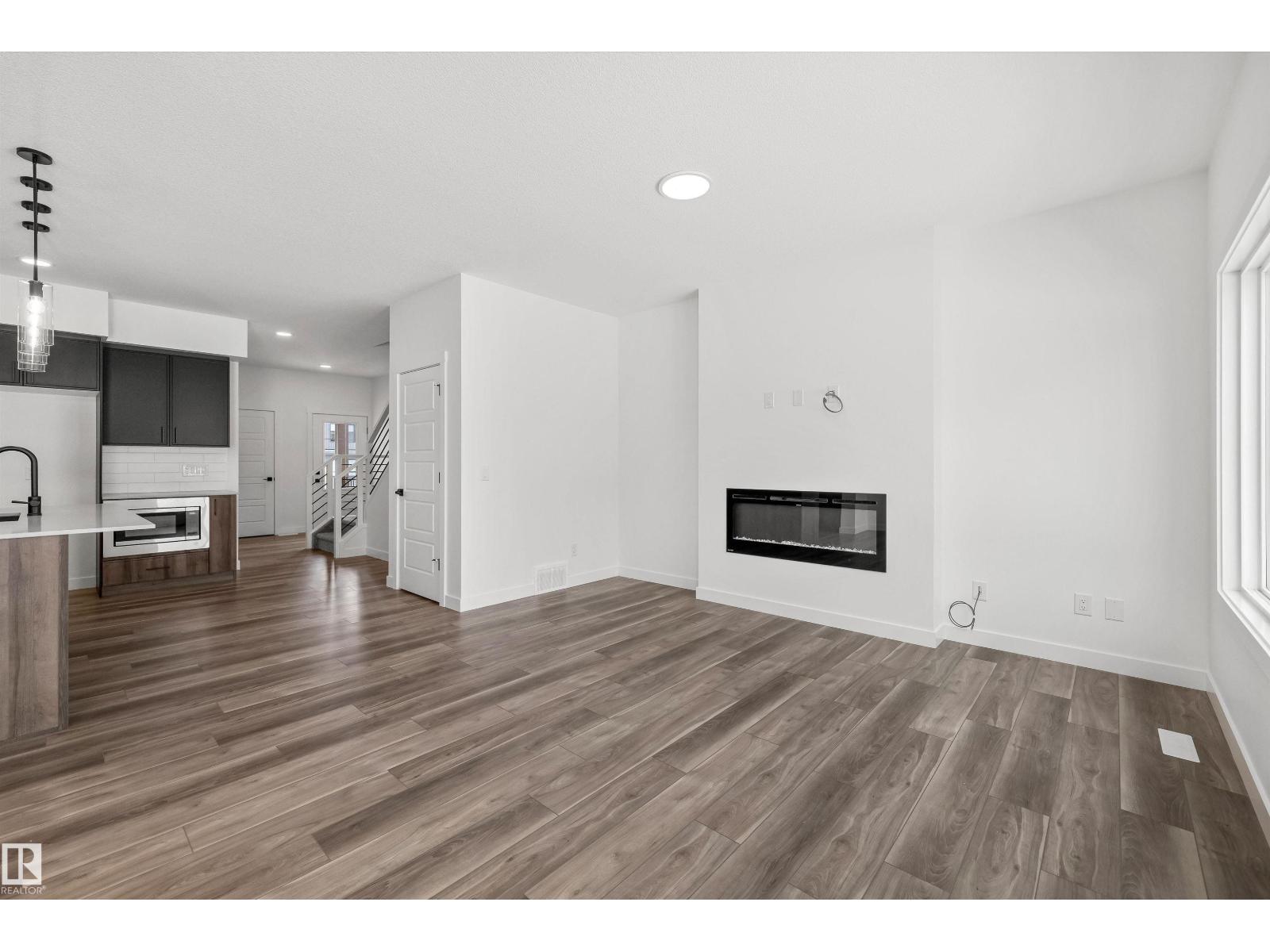 141 Ficus WY — photo 18