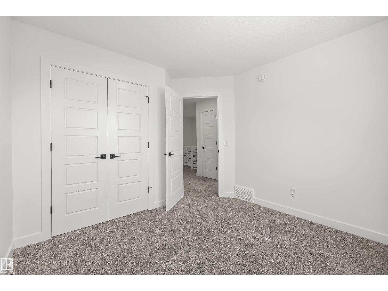 141 Ficus WY — photo 28
