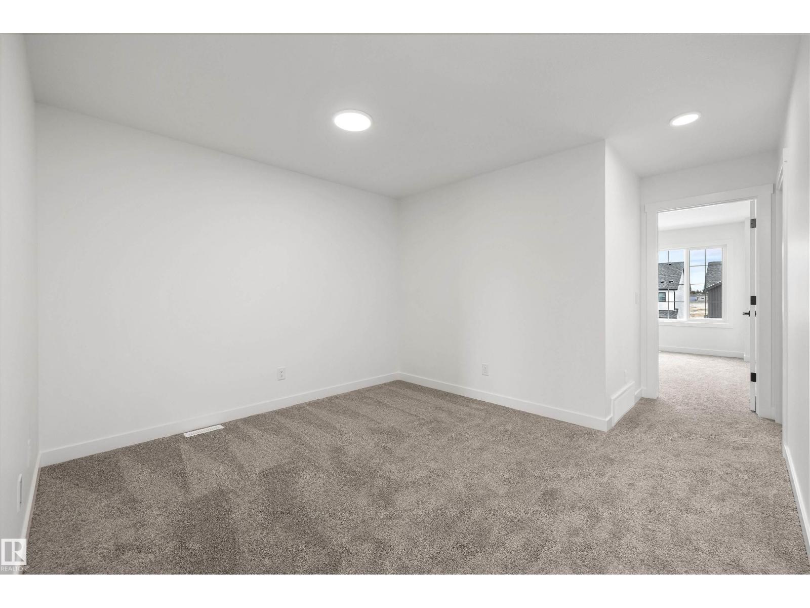 141 Ficus WY — photo 23
