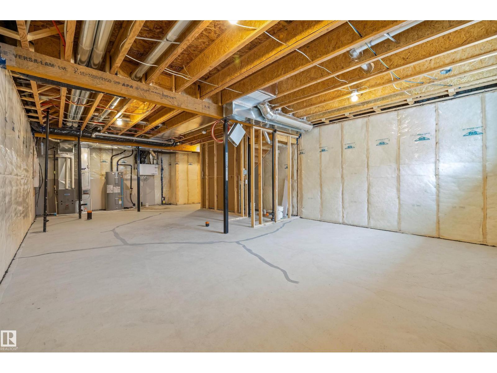 141 Ficus WY — photo 42