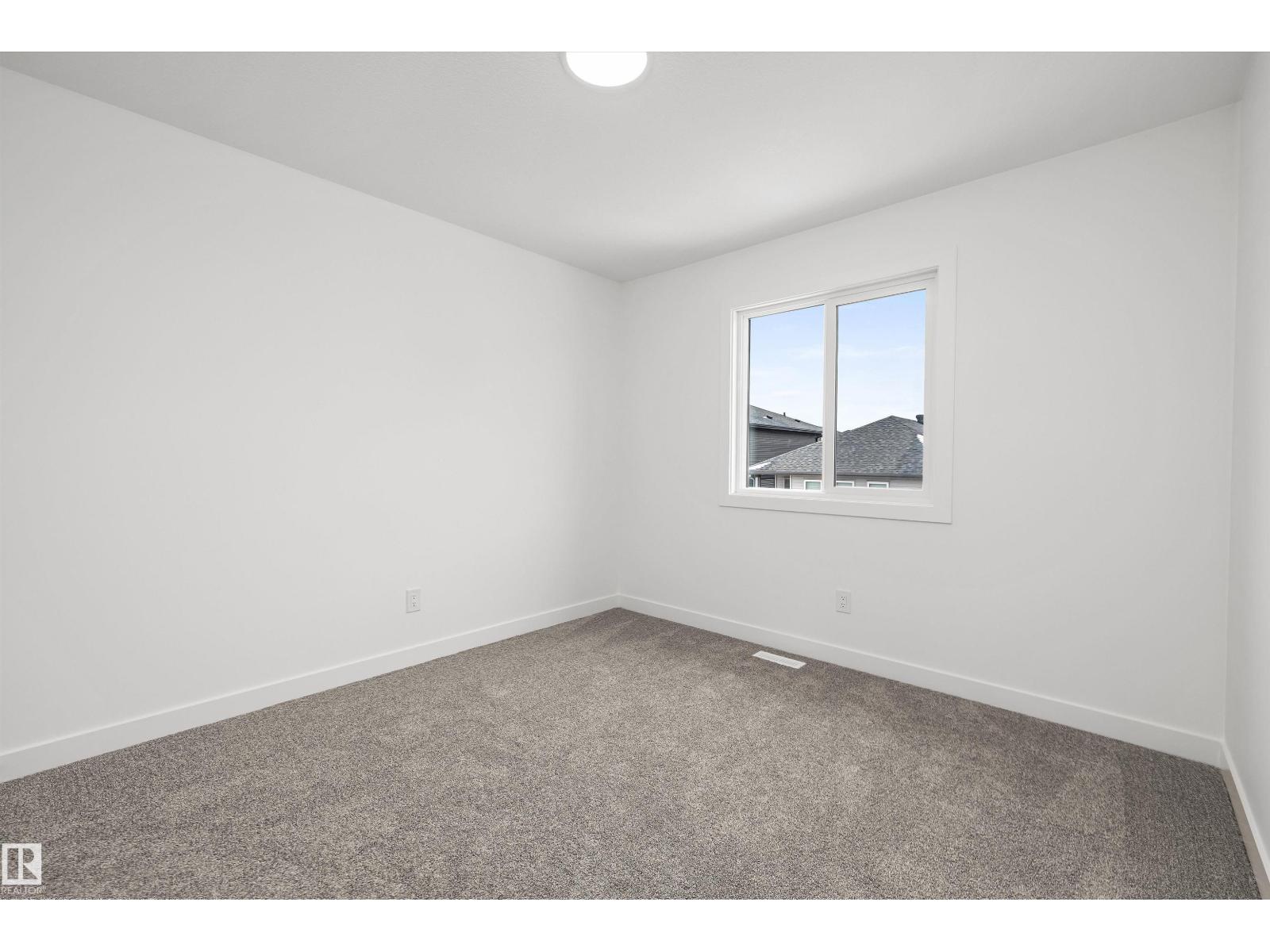 141 Ficus WY — photo 29