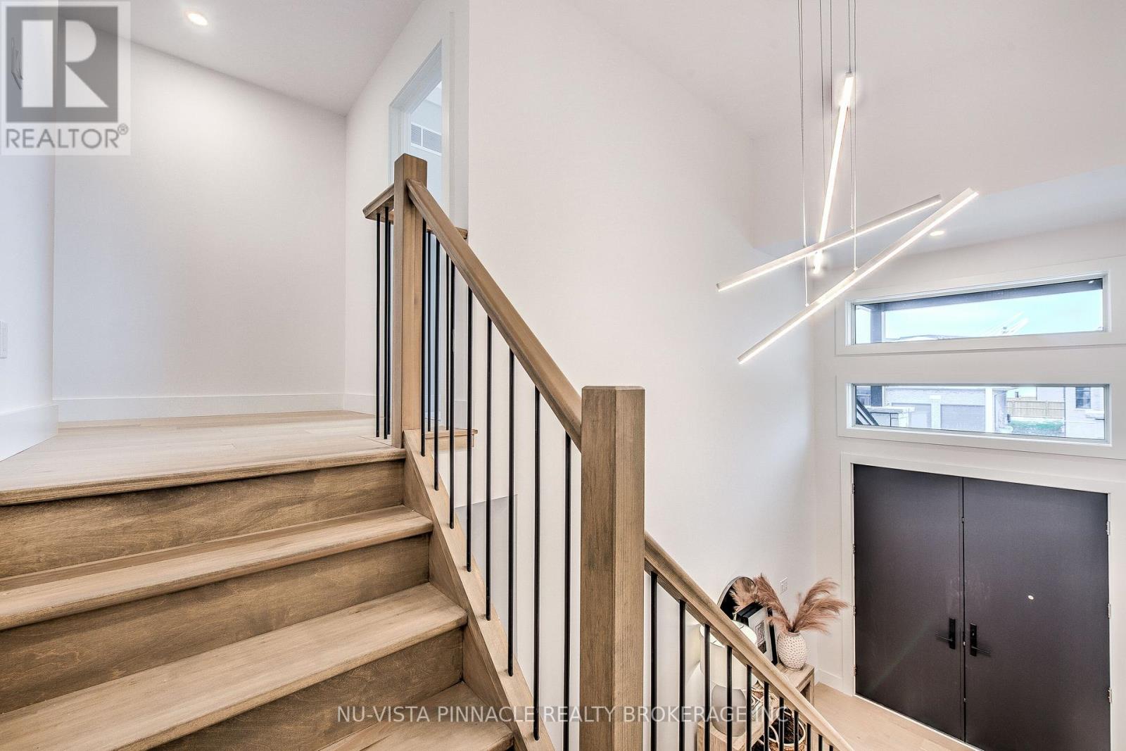 260 CRESTVIEW DRIVE - 21