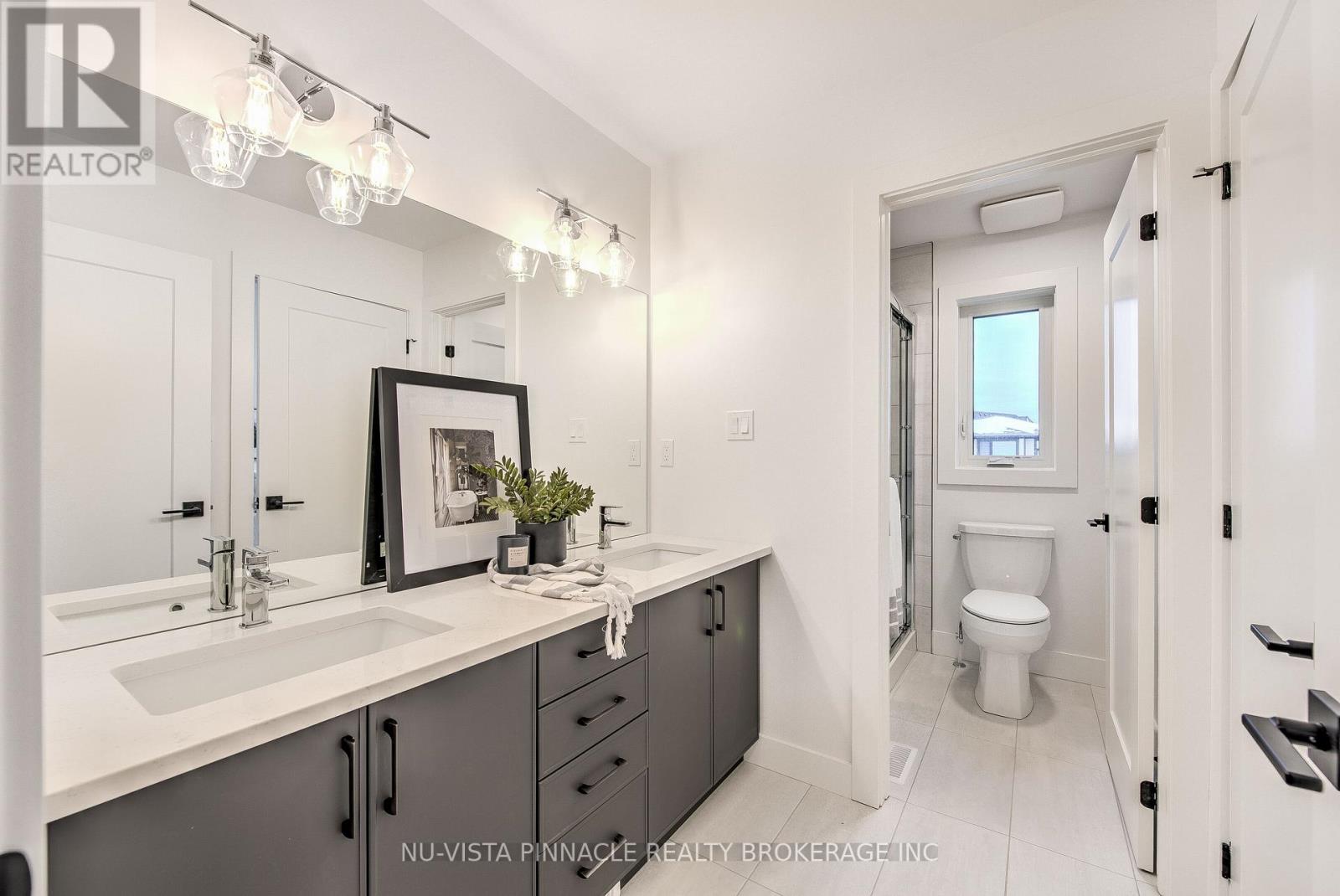 260 CRESTVIEW DRIVE - 31