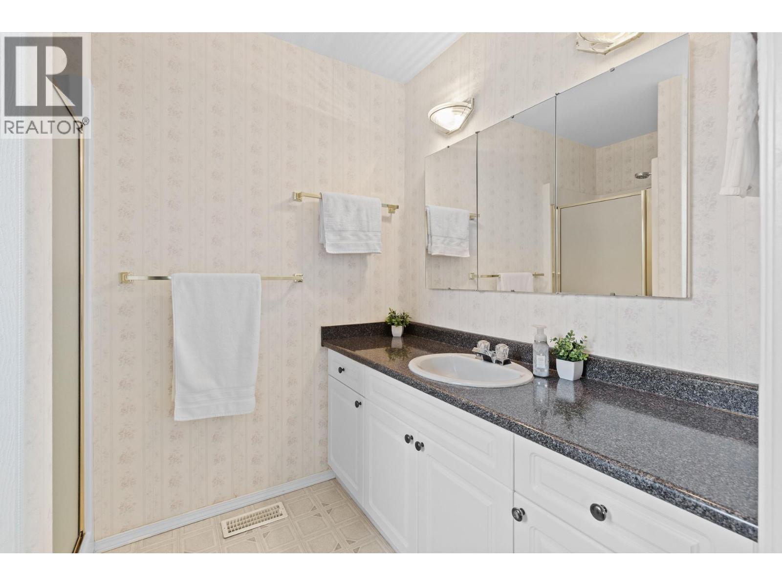 380 Murray Crescent - 37