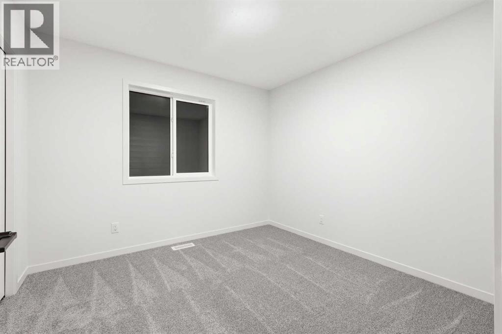 48 Herron Way NE - 32