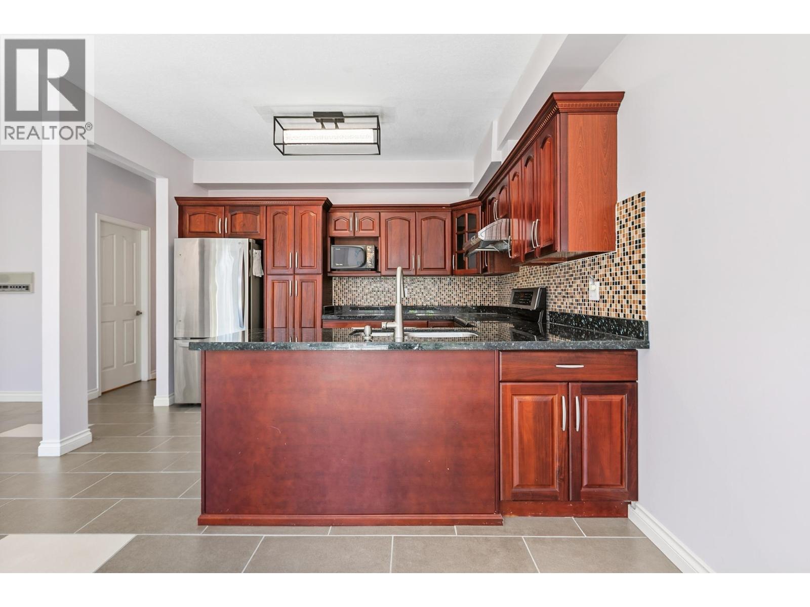 #19-9311 DAYTON Avenue, Richmond