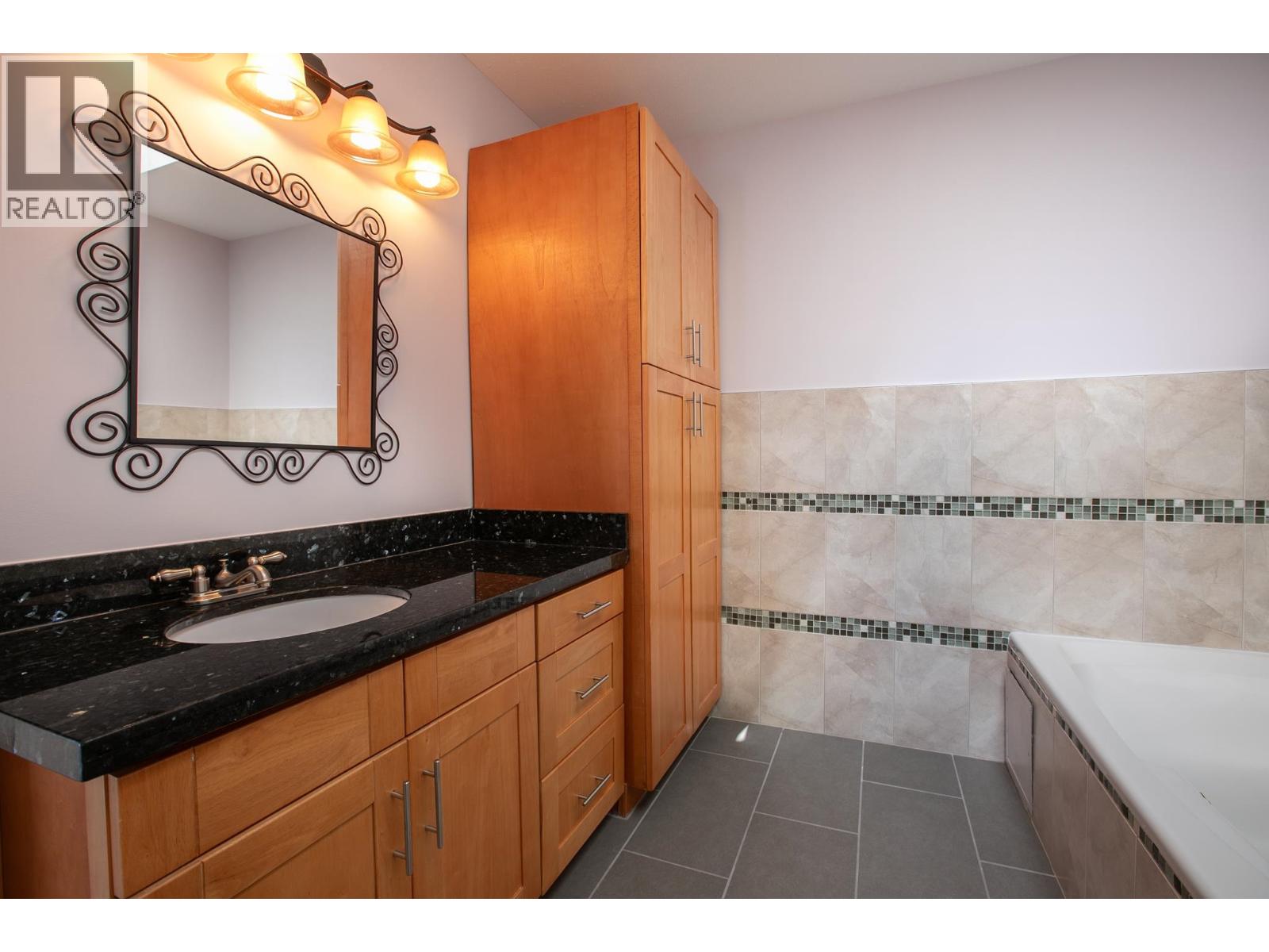 #19-9311 DAYTON Avenue, Richmond