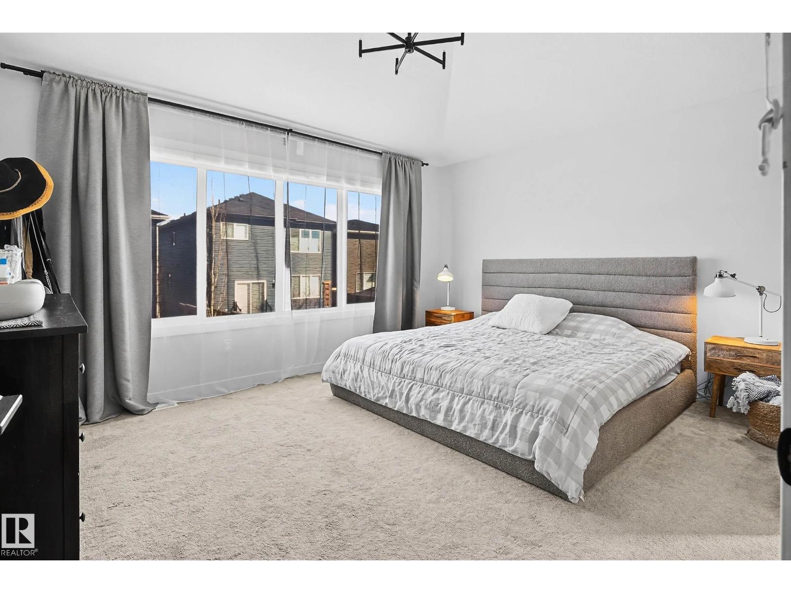 34 RIVERHILL CR, St. Albert