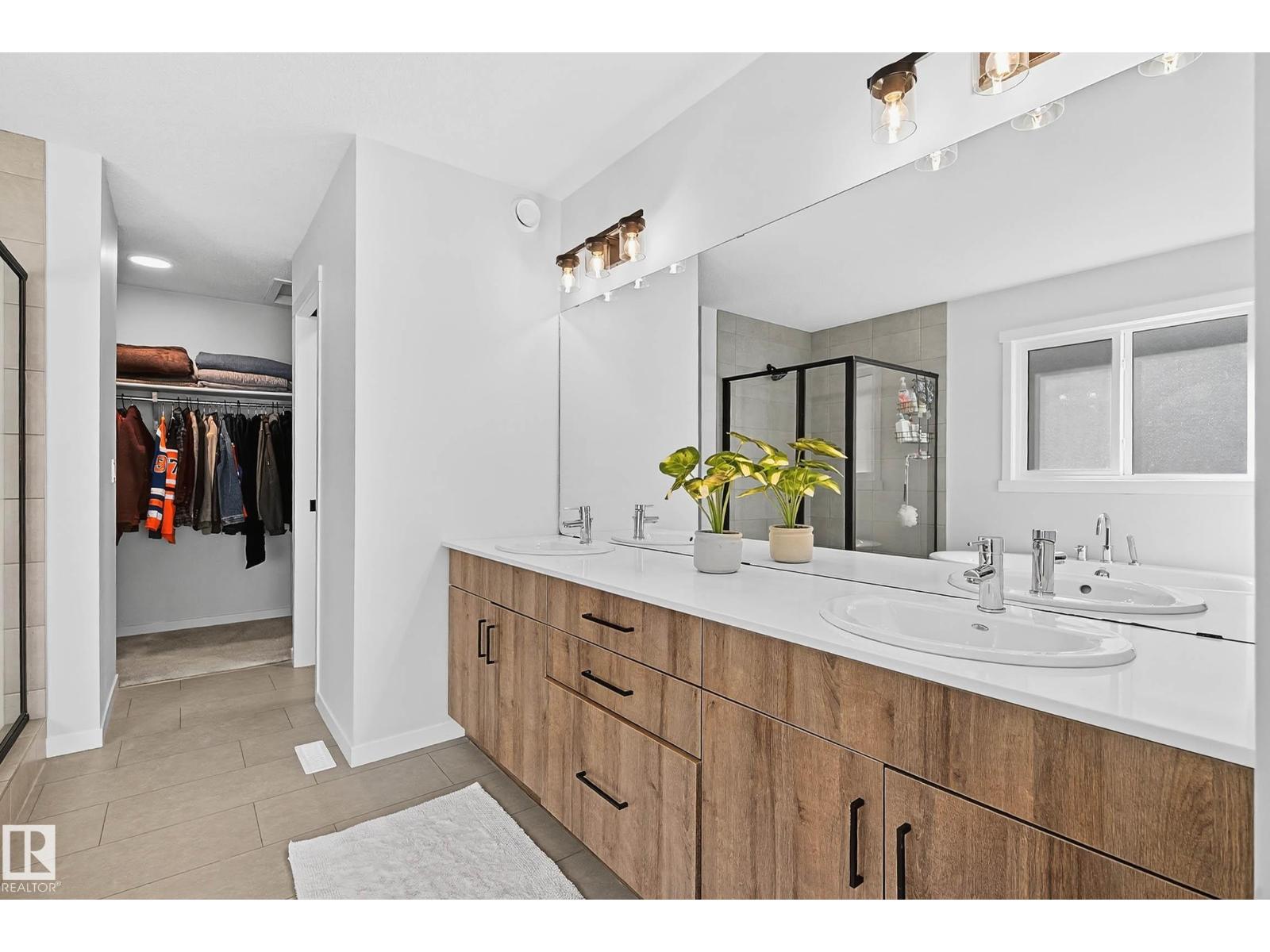 34 RIVERHILL CR, St. Albert