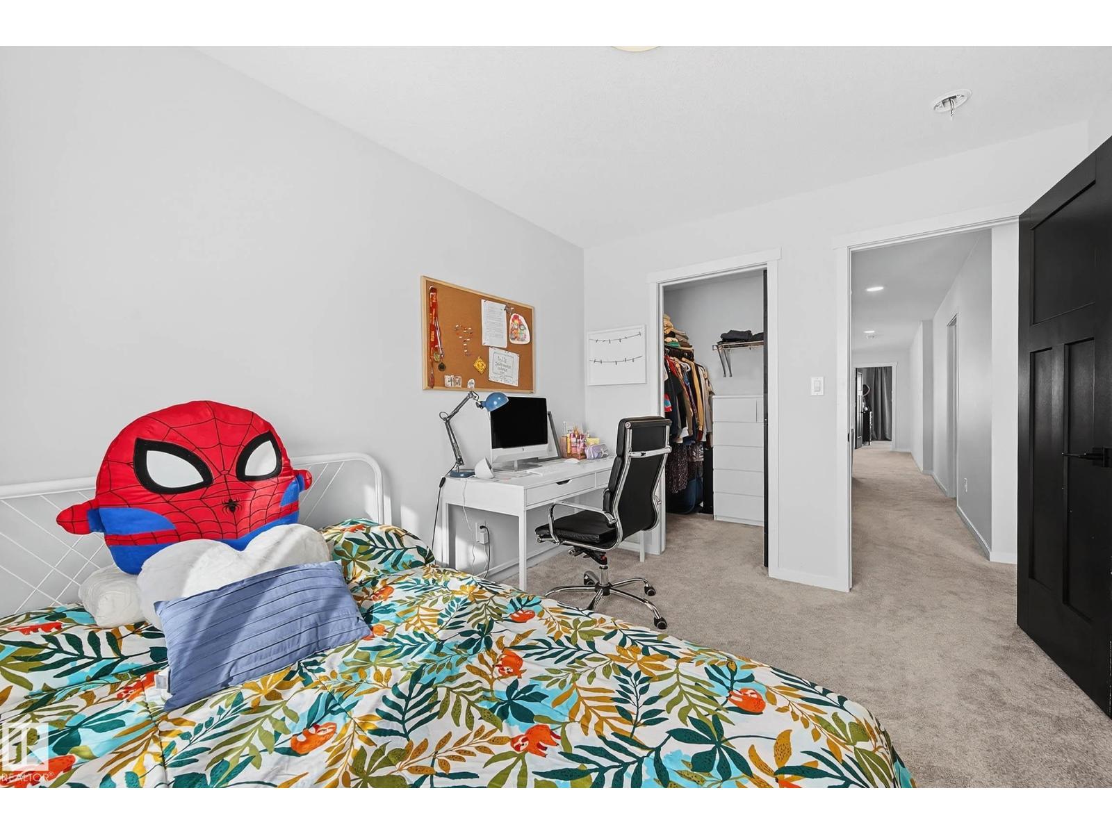 34 RIVERHILL CR, St. Albert