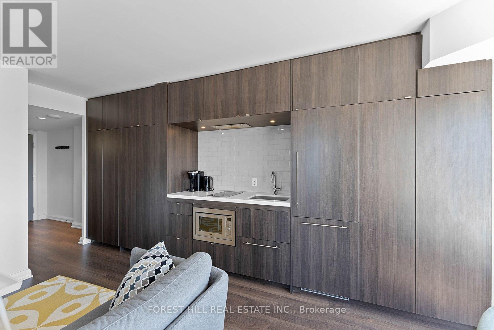 #2917 155 YORKVILLE AVENUE - 12