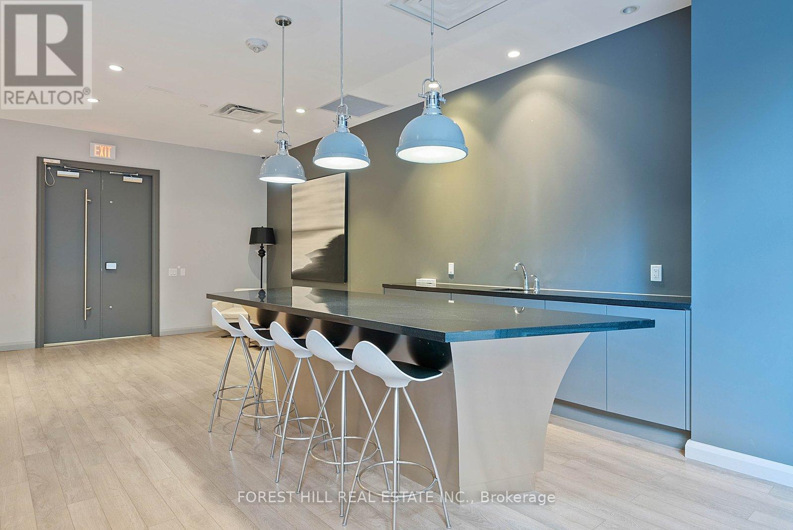 #2917 155 YORKVILLE AVENUE - 35