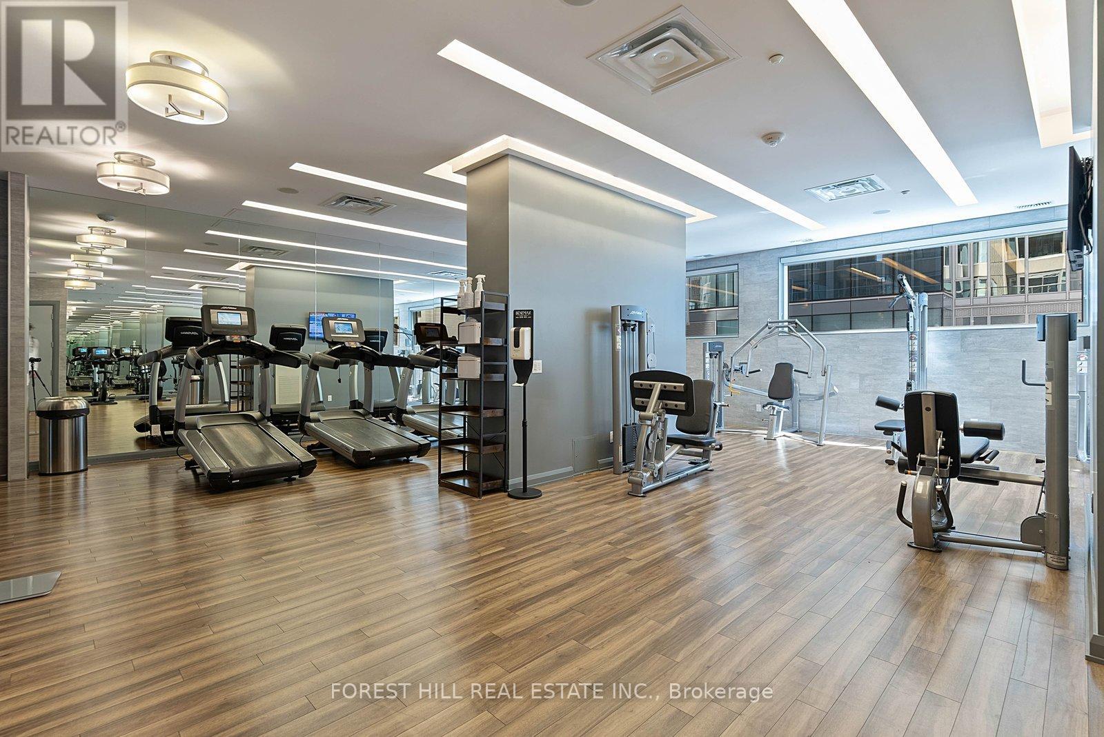 #2917 155 YORKVILLE AVENUE - 41