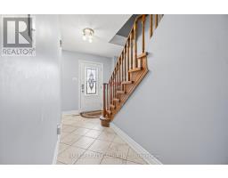 45 Brimstone Crescent, Toronto, ON M1V3C8 Photo 13