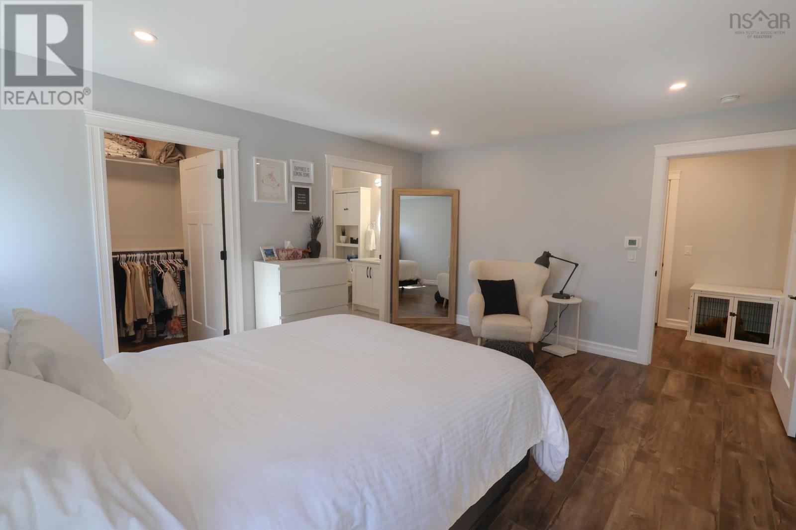 Property 20 of 33 of 235 Winburn Avenue