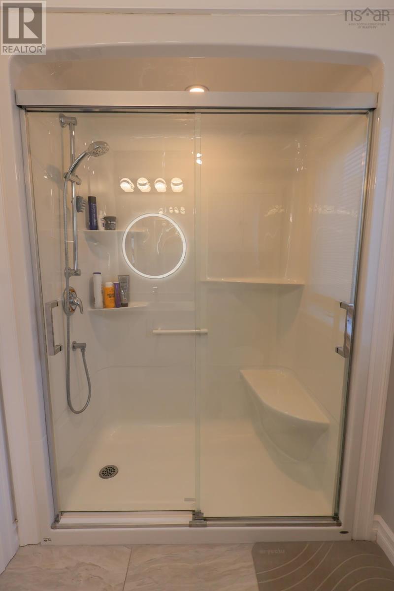 Property 22 of 33 of 235 Winburn Avenue