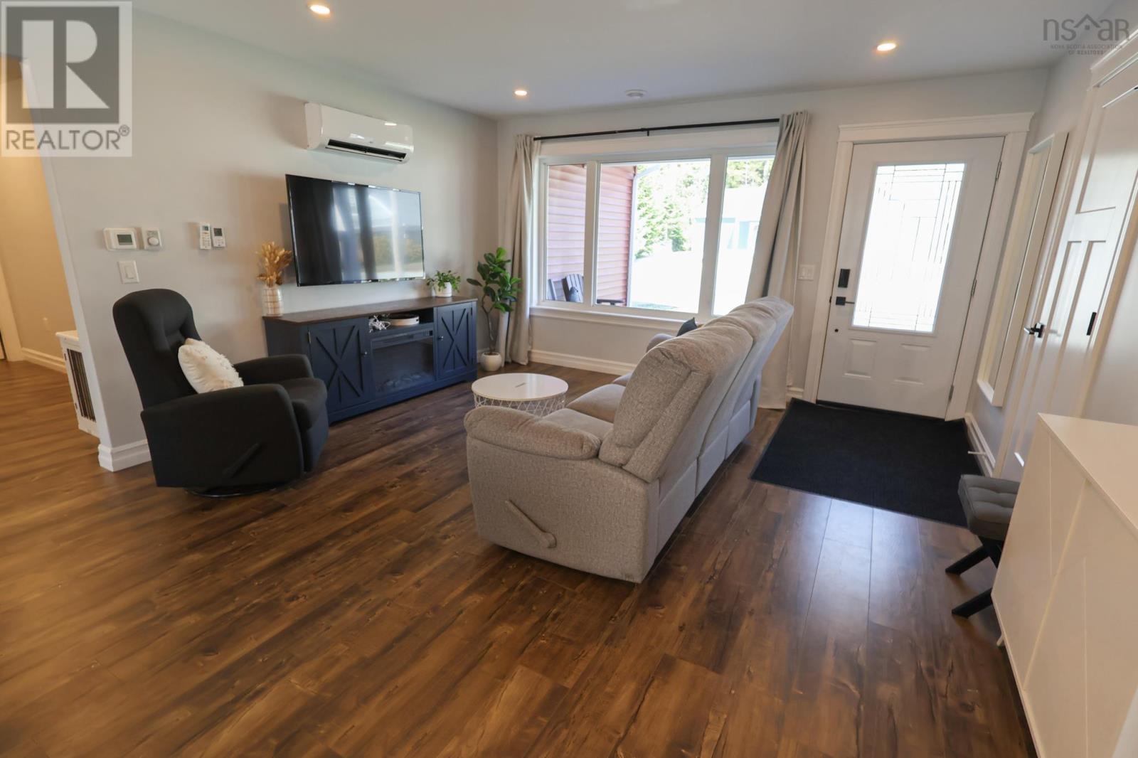 Property 12 of 33 of 235 Winburn Avenue