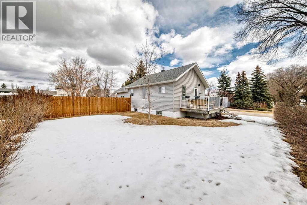 5602 51 Avenue, Lacombe