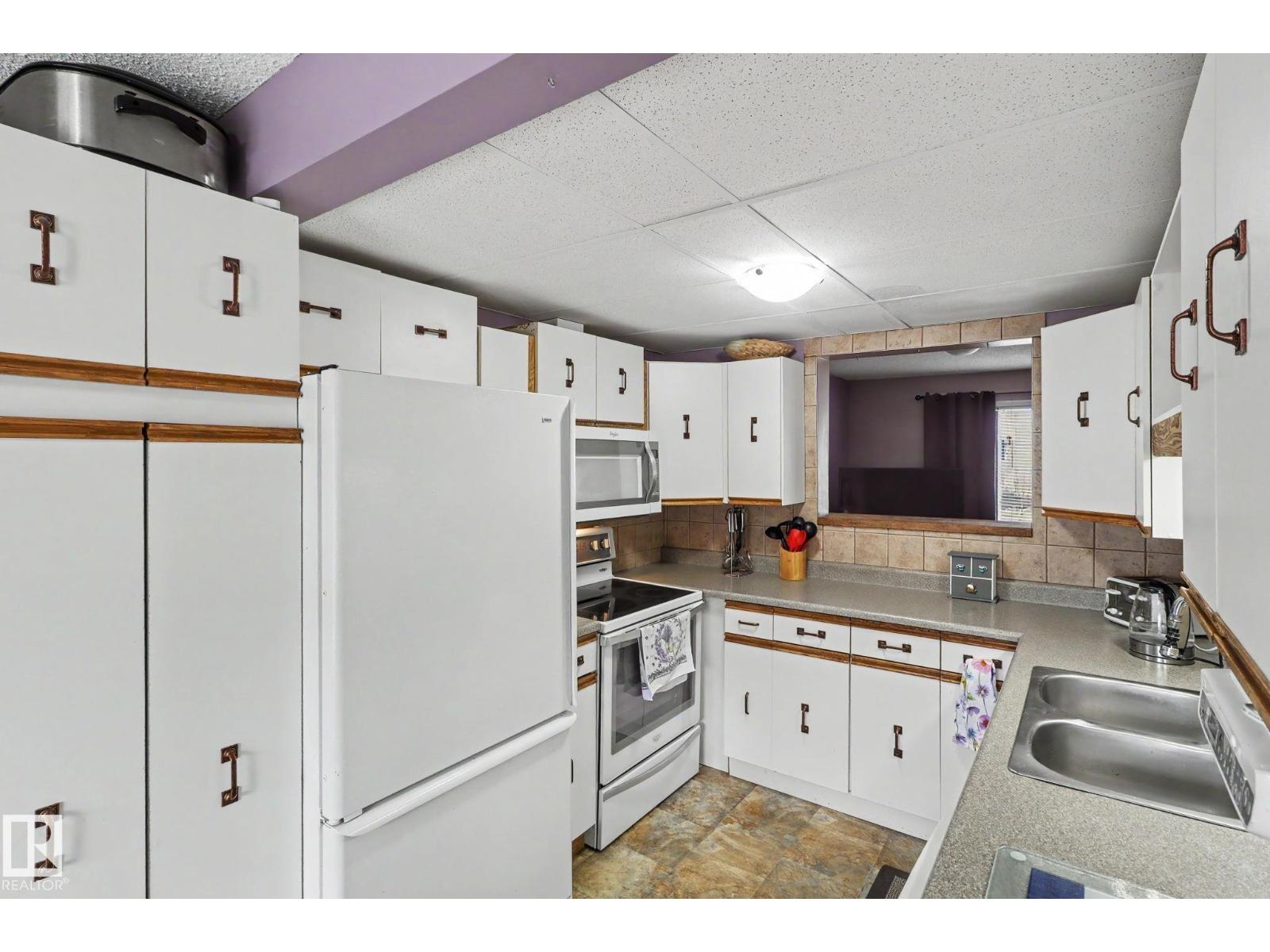 4341 46 ST, Stony Plain