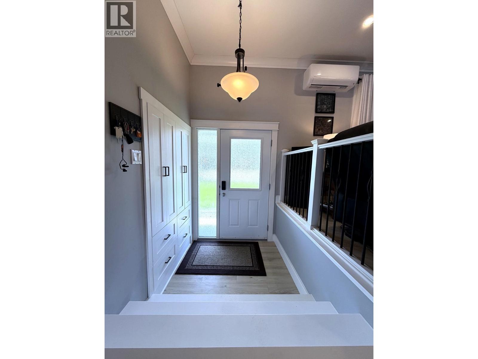 2090 CHURCHILL DRIVE, Terrace