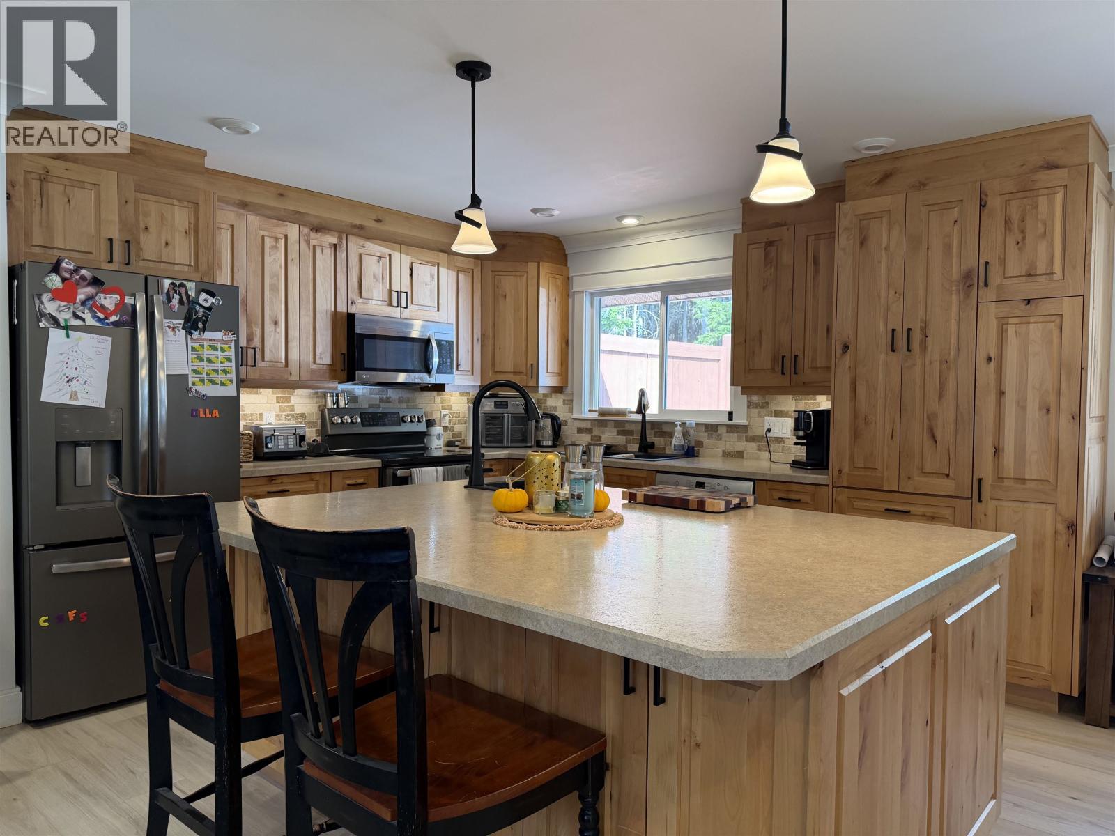 2090 CHURCHILL DRIVE, Terrace