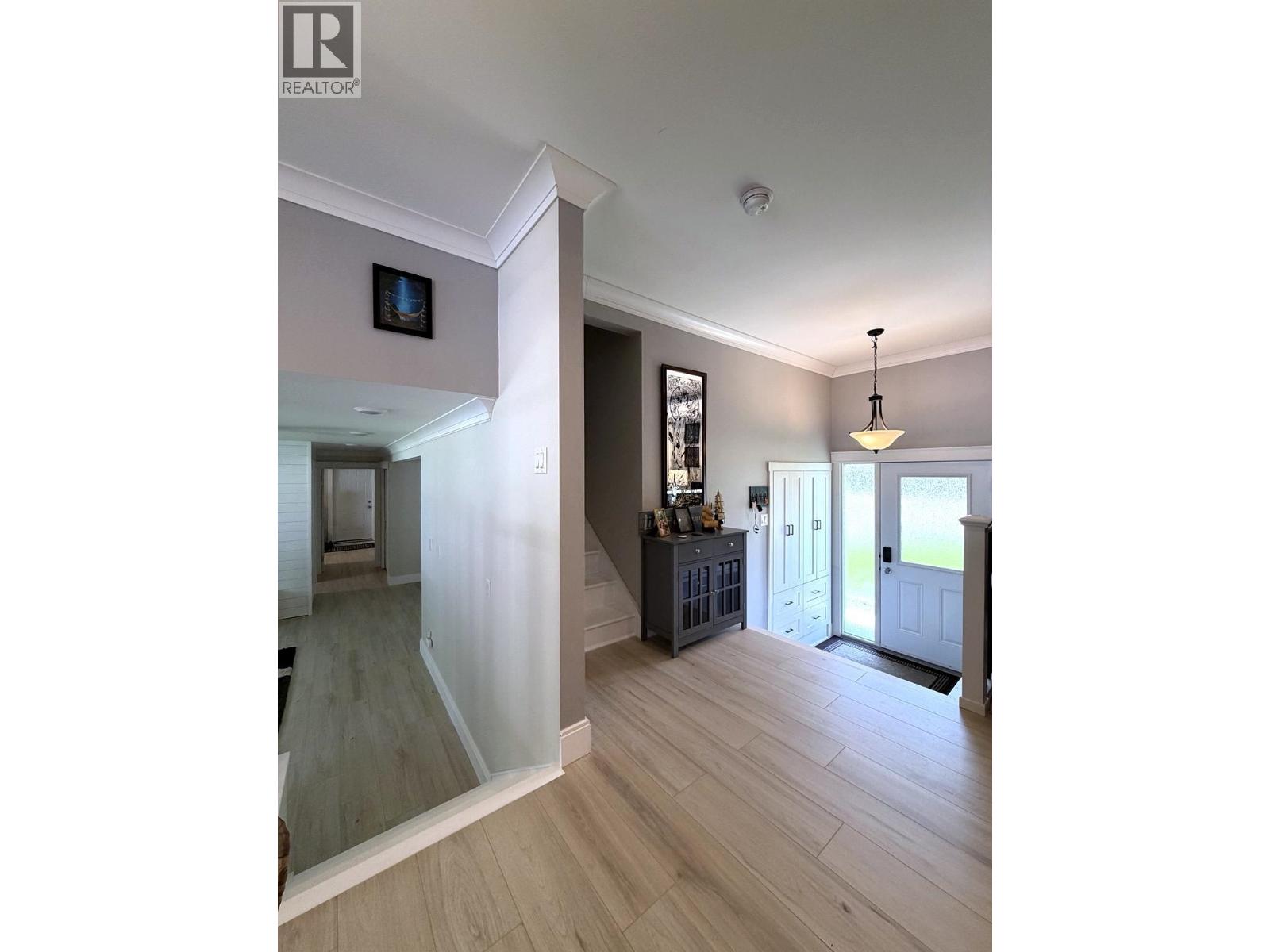 2090 CHURCHILL DRIVE, Terrace