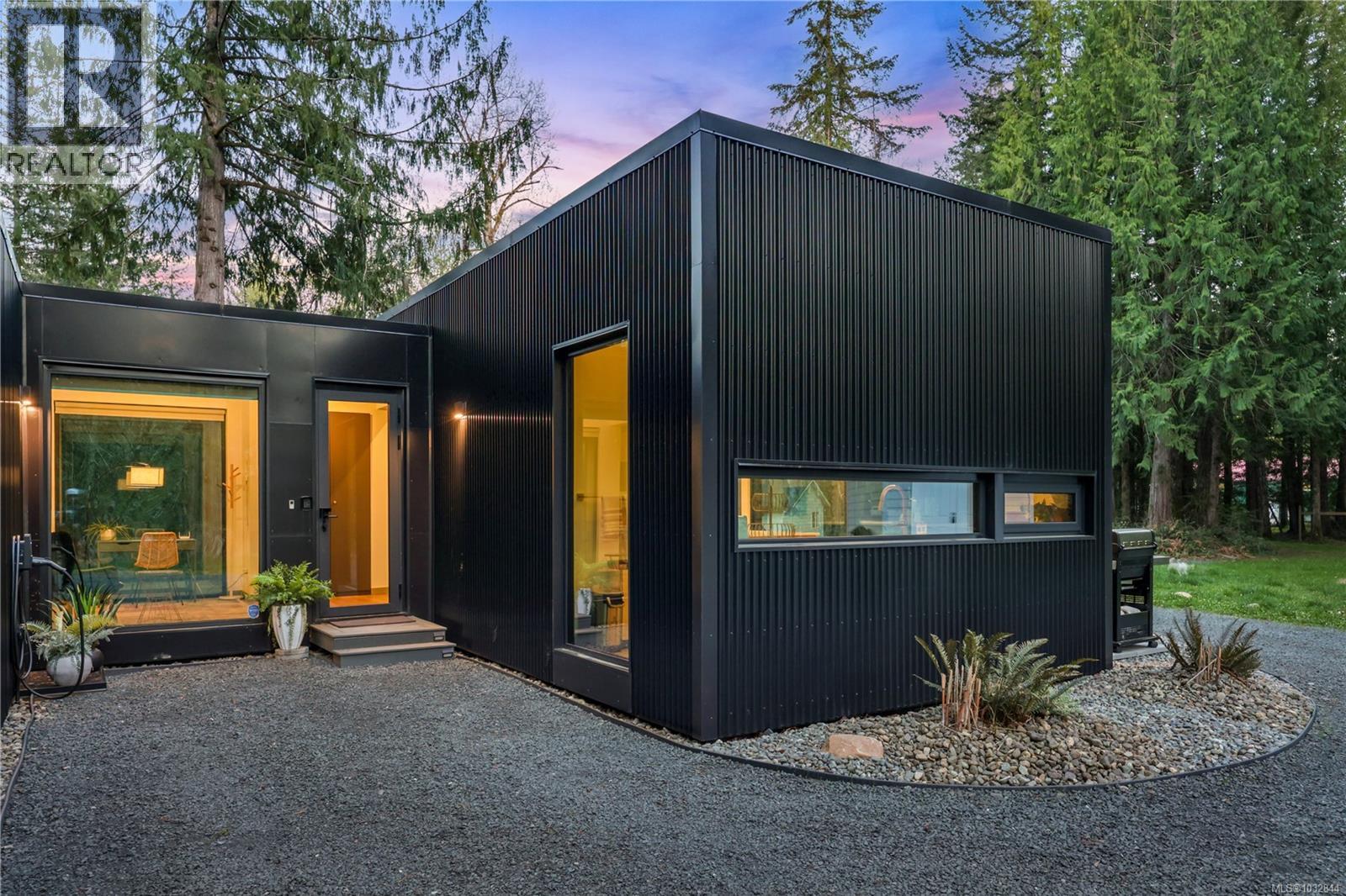 4638/4628 Forbidden Plateau Rd — photo 41